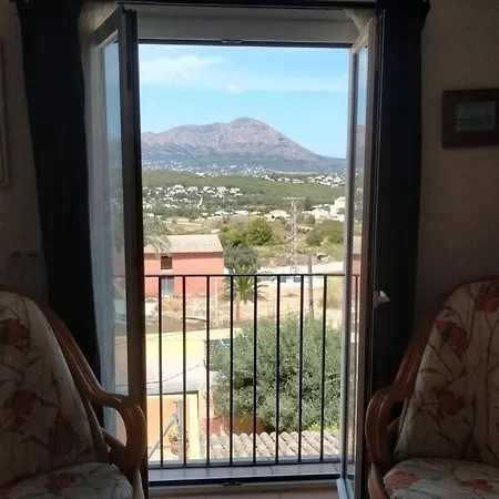 Townhouse Half Way Between Javea And Moraira *
